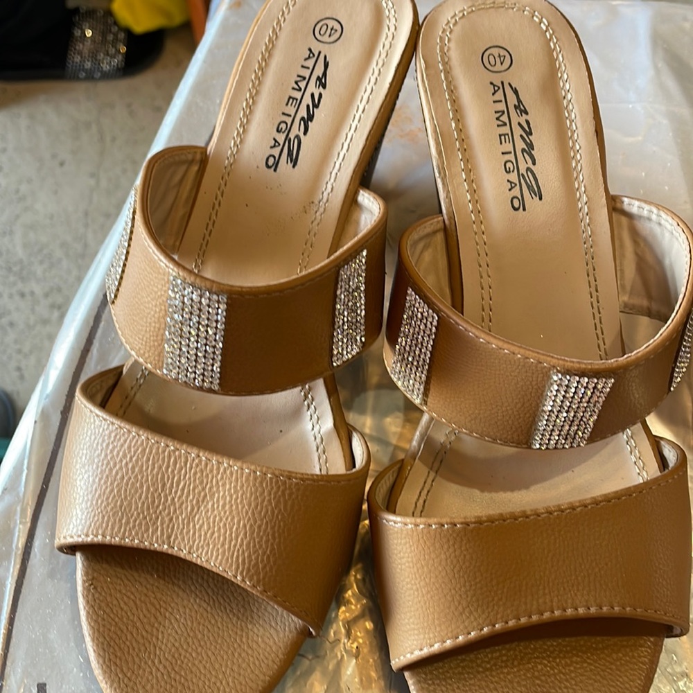 Sandal